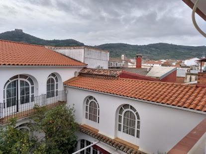 Hostal Restaurante Pacos Herrera del Duque Exterior photo